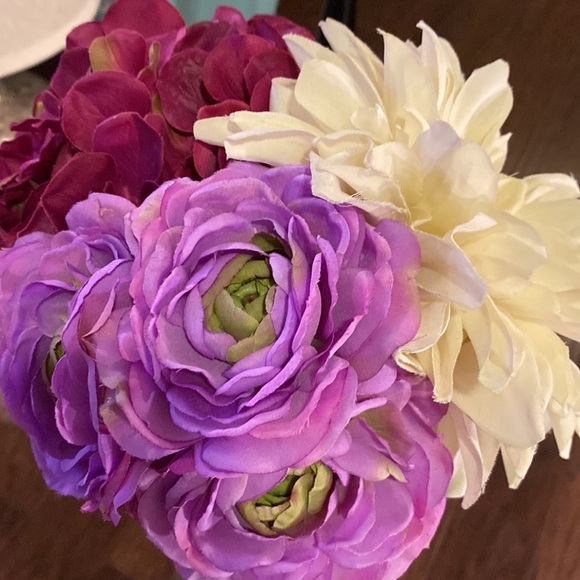 Set of 5 long stem faux flowers 💐 ivory fuchsia purple lavender pink tones - Picture 5 of 9